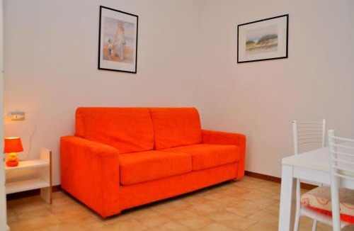 Bibione Apartment | Relaxing studio apartment with side sea view