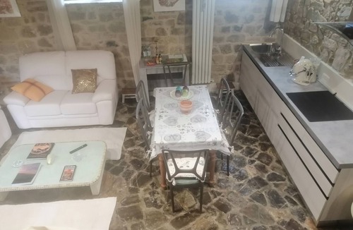 Montenero Apartment | Romantic Stone Loft: Bathtub in Room and Charm 1800, nature and relaxation