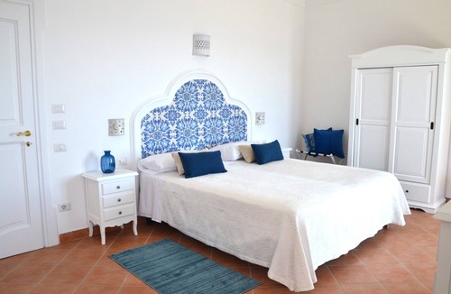 Laurito Hotel | Romantic Suite with terrace sea view and free parking