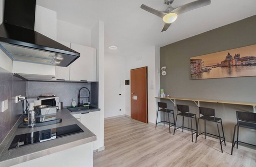 Campalto Apartment | Room 'Camera Arsenale' with Wi-Fi and Air Conditioning
