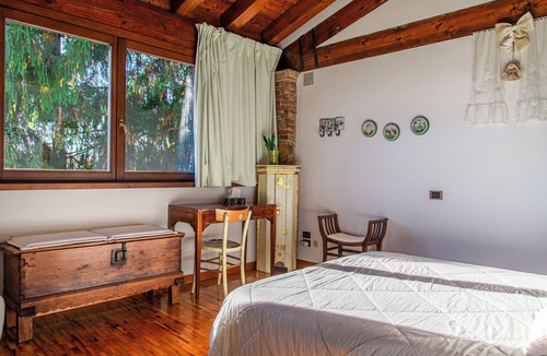 Bassano del Grappa Bed & Breakfast | Rosy25 - Rooms with pool | Relaxation & atmosphere in Bassano