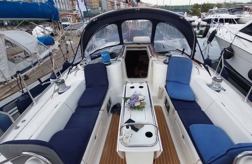 Mergellina Boat Rental | Sailing excursions in the Gulf of Naples, Boat&Bed on the port of Mergellina