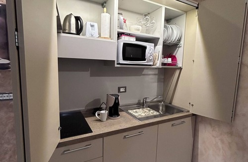 Monticello d'Alba Apartment | Salt Crystals - Rocche di Montexelo · Slow Stay in Langhe & Roero