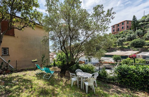 Recco Apartment | Salvia House In Mulinetti - 10min walk from Beaches, Recco, Italy