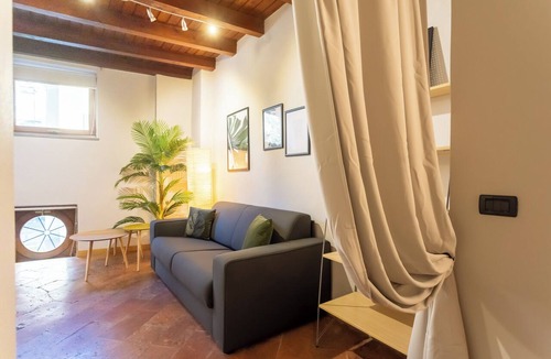 Como City Centre Apartment | San Fedele Apartment Historical Como City Center