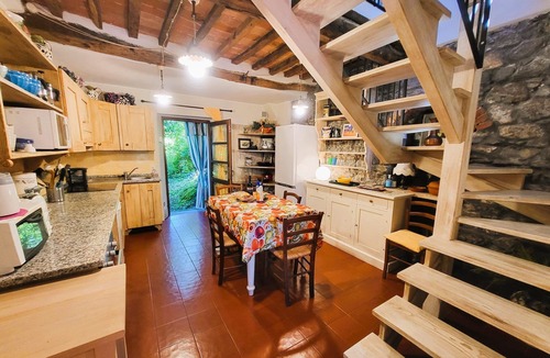 Barga Villa | Santa Maria, Barga, Private Pool, WIFI, sleeping 6+1