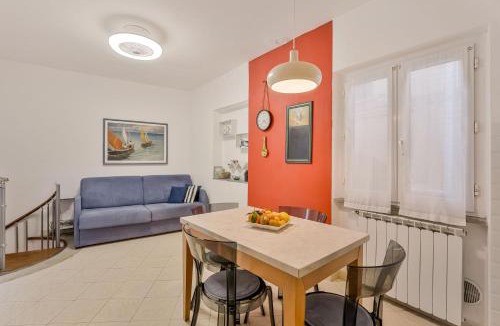 Volastra House | Sea Whisper Volastra