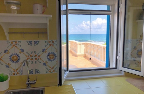 Villanova Apartment | Seafront Home with Large Panoramic Sea-View Terrace – Marina di Ostuni