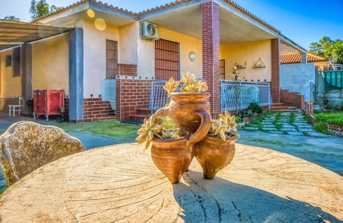 Eboli Villa | Small villa with a garden near the sea – sleeps 6 – between Amalfi, the Cilento Coast, and Pompeii