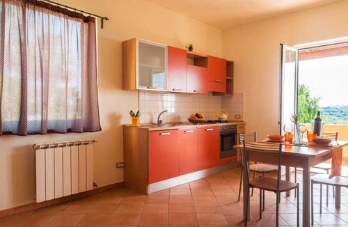 Succhivo Apartment | Studio-Classic-Ensuite with Shower-Garden view