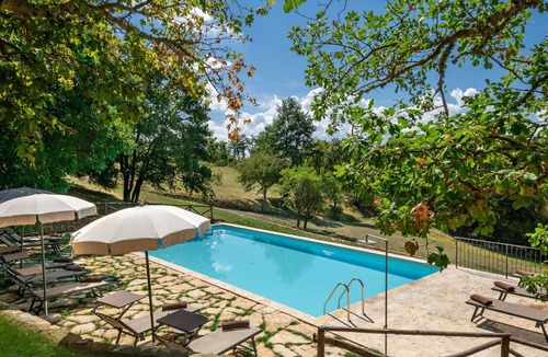 San Casciano dei Bagni Villa | Stunning private villa for 10 people with A/C, WIFI, private pool and panoramic view