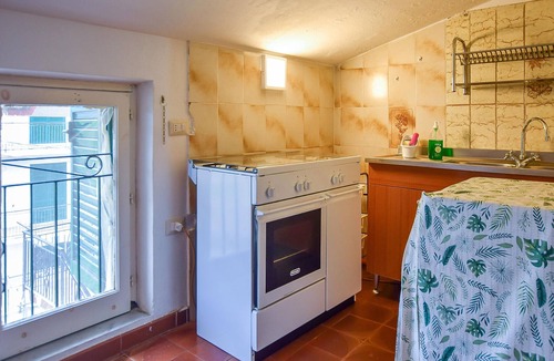 Casal Velino Apartment | Stunning apartment in Casal Velino with WiFi