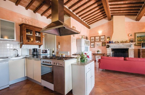 Montagnano House | Stunning home in Monte San Savino (AR) with WiFi