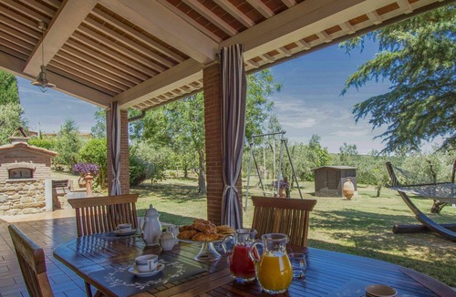 Capraia e Limite Villa | Stunning private villa for 8 people with private pool, WIFI, TV, patio and panoramic view