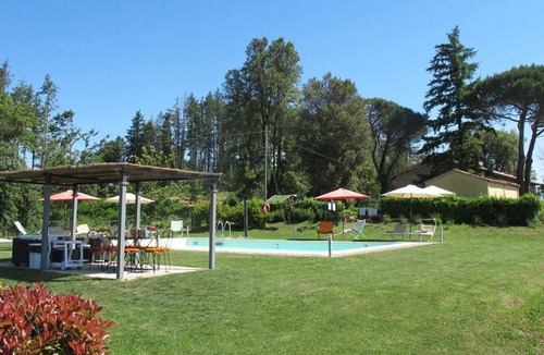 Gaiole in Chianti Villa | Stunning private villa with private pool, WIFI, TV, patio, pets allowed, panoramic view and park...