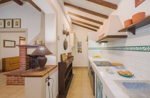 Stiava Villa | Stunning private villa for 2 guests with WIFI, A/C, TV, patio and pets allowed
