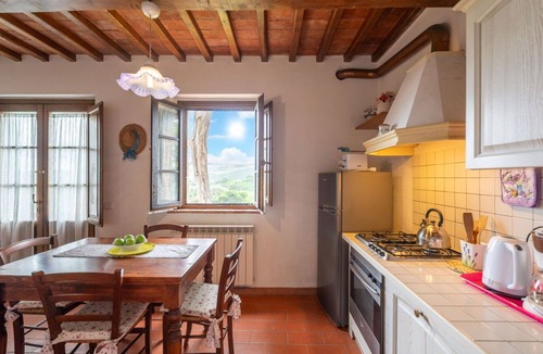 Montaione Villa | Stunning private villa for 26 people with WIFI, private pool, TV and pets allowed