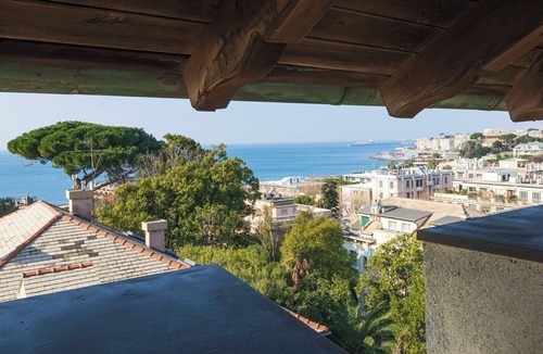 Boccadasse House | Stunning private villa for 4 people with A/C, WIFI, terrace and panoramic view