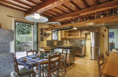 Cascine-La Croce Villa | Stunning private villa for 9 people with A/C, WIFI, private pool, TV, terrace and pets allowed