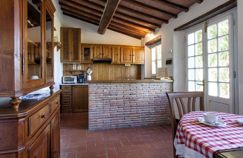 Cortona Villa | Stunning private villa for 14 people with A/C, WIFI, private pool, TV and pets allowed