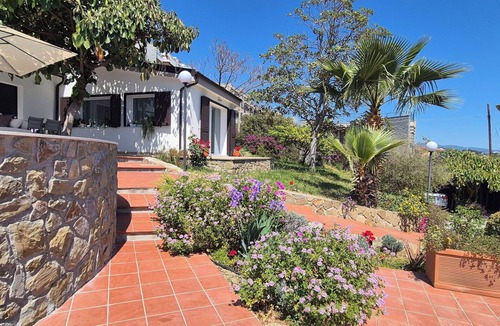 Sanremo Villa | Stunning private villa for 6 guests with A/C, private pool, WIFI, TV and terrace