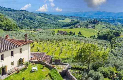 Pelago Villa | Stunning villa for 4 people with WIFI, TV, patio and panoramic view