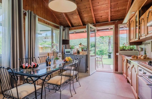Rio Marina Villa | Stunning villa for 6 people with A/C, private pool, WIFI, TV, patio and pets allowed