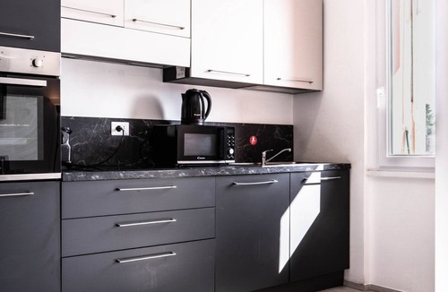 San Martino Apartment | Sturla Modern Apartment by Wonderful Italy