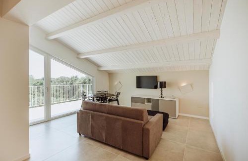 Vasto House | Suite 106
