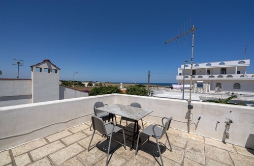 Ostuni Villa | Sun & Smile – Independent Seaside Villa with Veranda and Terrace