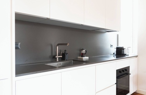 Central Station Apartment | Superb and Charming apartment in central Milan with piazza views.
