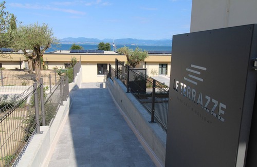 Lazise Villa | Terrace 3. Two-bedroom cottage with lake view