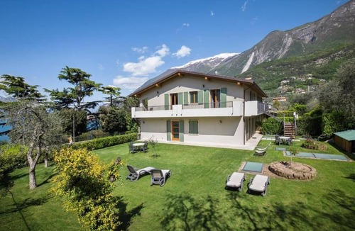 Malcesine Apartment | The essence apartments n15