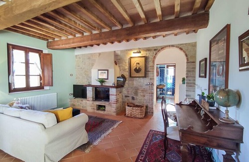Il Poggio Apartment | The stables of Luna and Pompeo in Tuscany