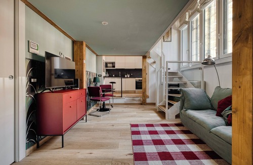Porta Genova Apartment | The Yellow; Luxury Loft in the center of Milan