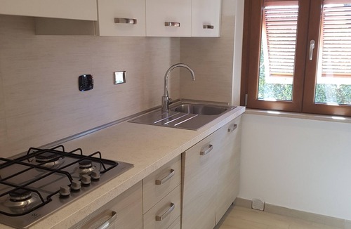Magazzini Apartment | Three-room apartment in the right location in Elba