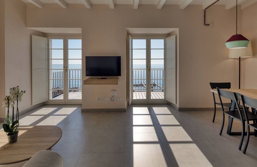 Acquasanta Apartment | Three-room apartment second floor sea view two bathrooms