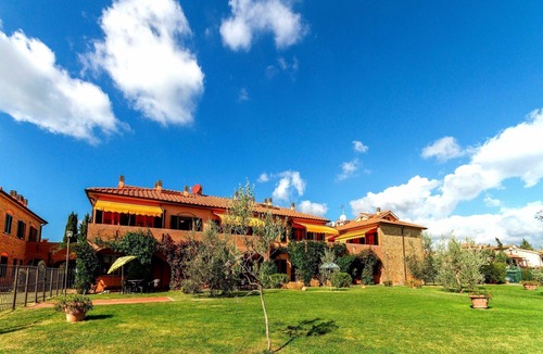 Sughera Apartment | TULIPANO, 2 bedrooms apartment with swimming pool