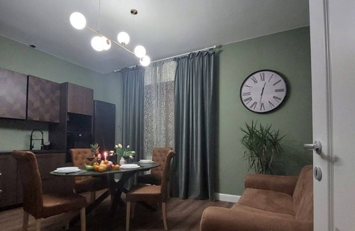 Figline e Incisa Valdarno Apartment | Tuscany Family Getaway Near Florence | Parking + AC | Sleeps 8