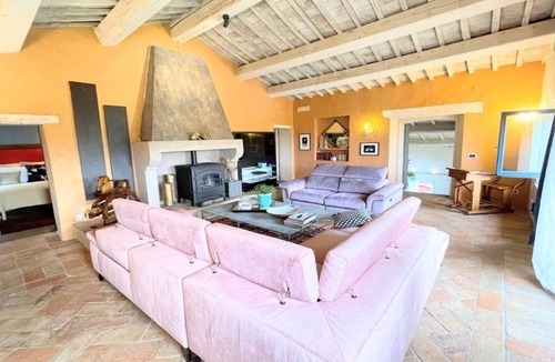 San Casciano dei Bagni Villa | TUSCAN MAGIC. EXC YOURS-POOL, GARDENS, RESTAURANT. WALK TO VILLAGE- HOT SPRINGS