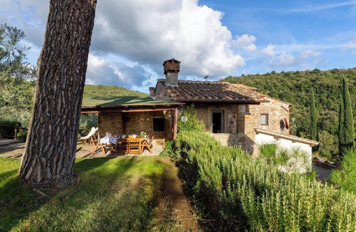 Greve in Chianti House | Tuscany Chianti Villa with Private Pool and Garden, A/C, WiFi, EV Charger