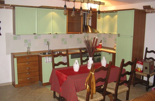Castellero Apartment | Typisches Bauernhaus mit holzbefeuertem Kamin by Interhome