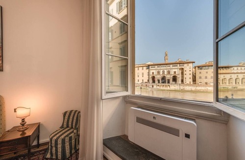 San Niccolo Apartment | Uffizi View