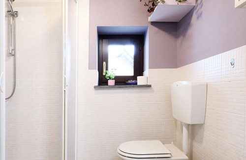 Diano d'Alba Apartment | Vacation Home King Cit