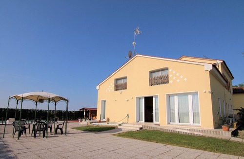 Codevigo Villa | Venetian Villa With Pool and Sauna