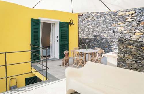 Moneglia Apartment | VESPA 50'SPECIAL APTM Amazing Nature, 10' to the beach +PVT Park in City Centre