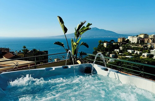 Seiano Bed & Breakfast | Vesuvio View