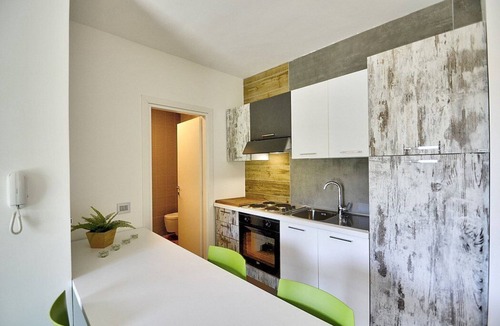 Serramezzana House | Villa Alfea D: A welcoming studio apartment situated in a secluded location surrounded by meadows and by green hills, with Free WI-FI.