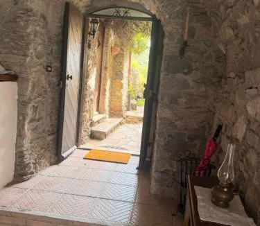 Montale Apartment | Villa Arcata