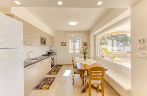 Fontanelle Apartment | Villa Bianca Apartment 2 with Sea View, Wi-Fi and Air Conditioning